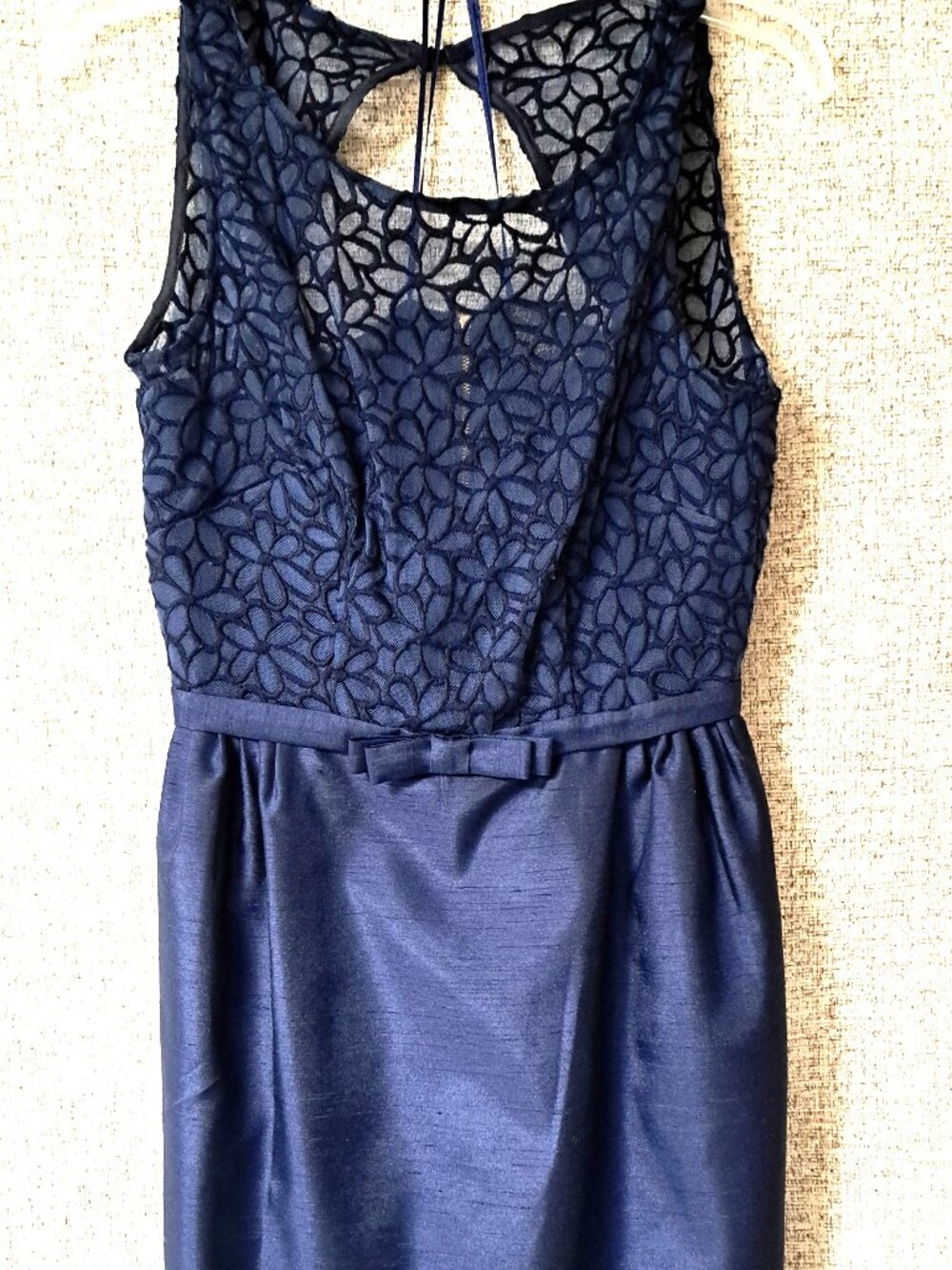 LADIES NAVY DRESS LACE FLORAL TOP SOLID FABRIC BOTTOM SZ 6 JUST TAYLOR NEW YEARS